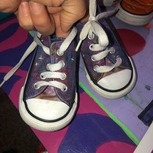 Galaxie CONVERSE toddler size 4